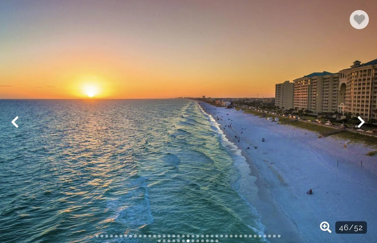 Casa de Férias 3 Min Walk To Beach- Gulf Breeze Lakefront Retreat! Sleeps 8 Destin