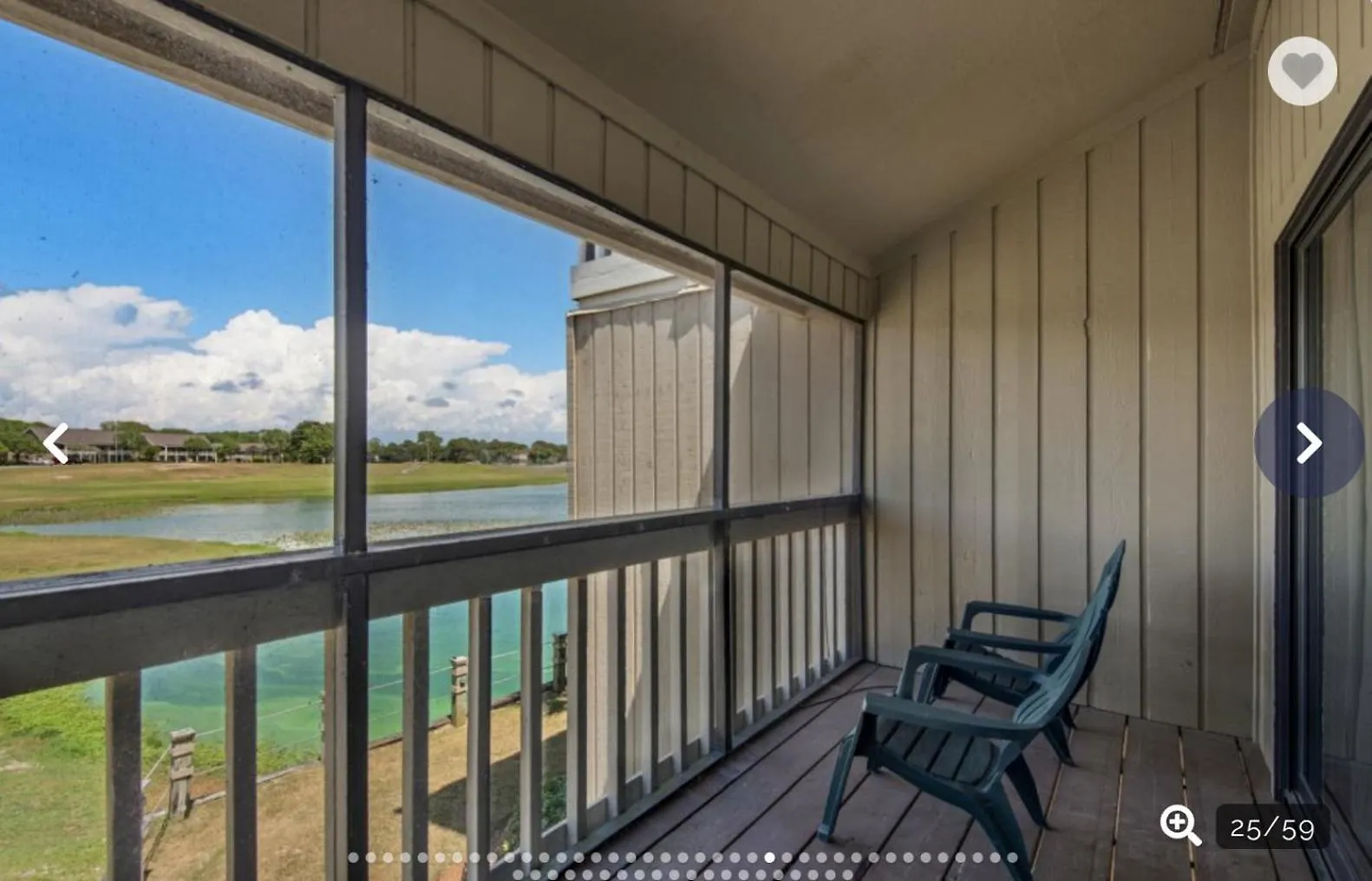 3 Min Walk To Beach- Gulf Breeze Lakefront Retreat! Sleeps 8 Destin