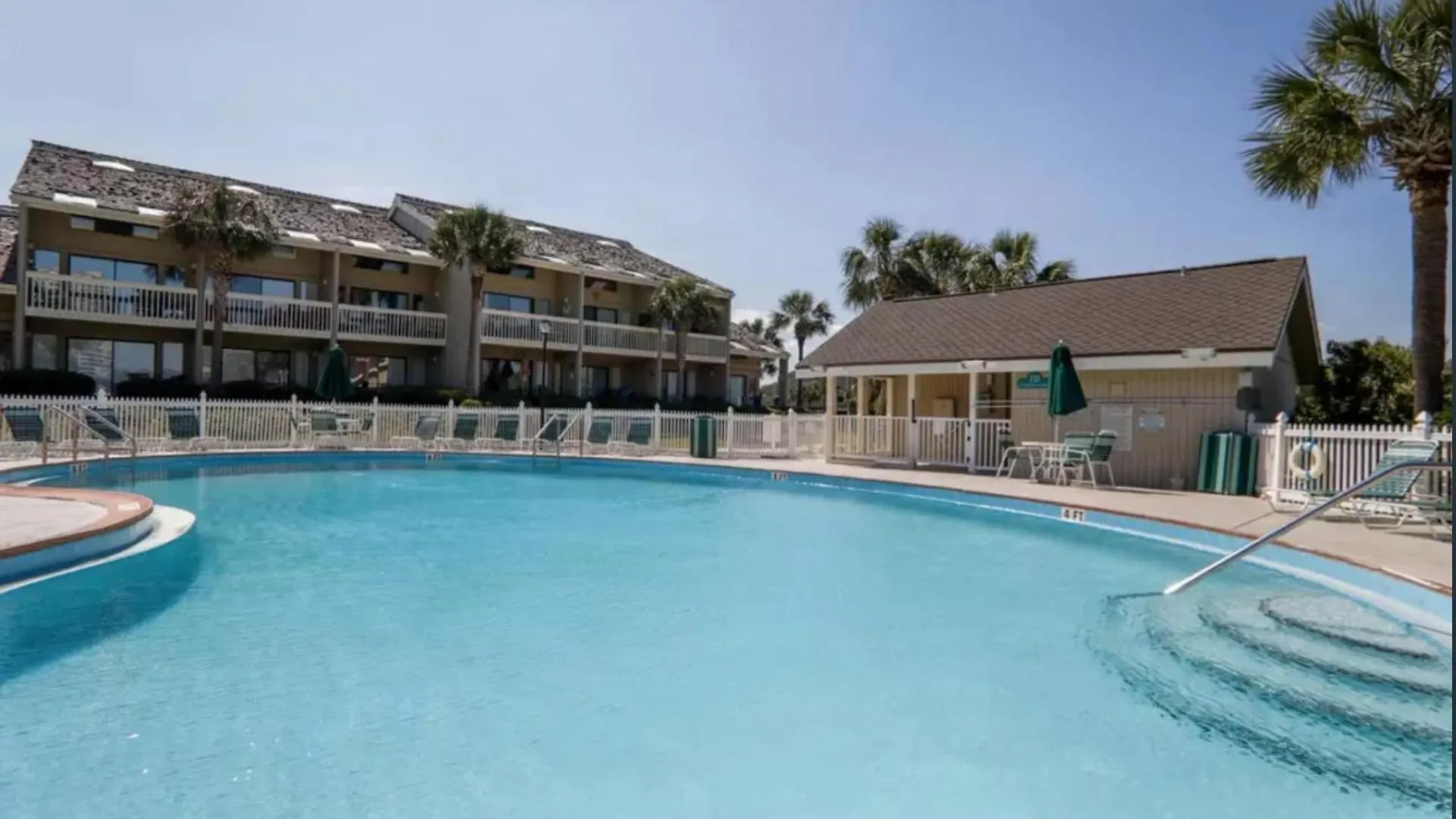 3 Min Walk To Beach- Gulf Breeze Lakefront Retreat! Sleeps 8 Destin 0*,  Estados Unidos da América